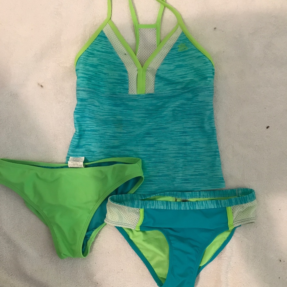 SET - Teal Tankini with 2 bonus bottoms Size 10